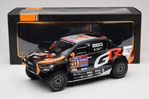 Toyota GR DKR Hilux Evo #211 H. Lategan / B. Cummings Rally Dakar 2025 IXO 1:18 18RMC237 Metal - imagem 6 de 6