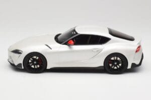 Toyota GR Supra A90 Fuji Speedway Edition White Pearl Metallic GT Spirit 1:18 GT341 Resina - imagem 3 de 6
