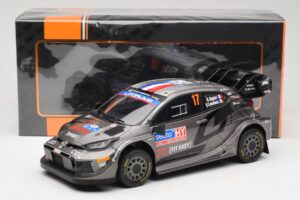 Toyota GR Yaris Rally1 #17 Toyota Gazoo Racing WRT S. Ogier / V. Landais Rally Finland 2024 IXO 1:18 18RMC216 Metal - imagem 6 de 6