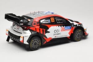 Toyota GR Yaris Rally1 #69 Toyota Gazoo Racing WRT K. Rovanpera / J. Halttunen Rally Finland 2024 IXO 1:18 18RMC218 Metal - imagem 2 de 6