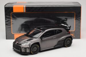 Toyota GR Yaris Rally2 Cinzento IXO 1:18 18CMC210 Metal - imagem 6 de 6