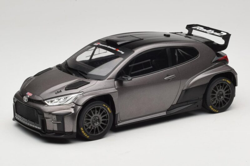 Toyota GR Yaris Rally2 Cinzento IXO 1:18 18CMC210 Metal
