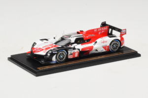 Toyota GR010 Hybrid Hypercar #8 S. Buemi / B. Hartley / R. Hirakawa Toyota Gazoo Racing 24 Hours of Le Mans 2023 Spark 1:43 T - imagem 3 de 4