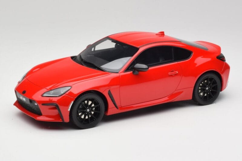 Toyota GR86 ZN8 Ignition Vermelho Otto 1:18 OT470 Resina