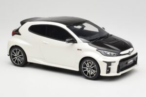 Toyota GRMN Yaris Rally Package Branco Otto 1:18 OT1071 Resina - imagem 4 de 6