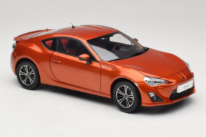 Toyota GT86 Vermelho Century Dragon 1:18 CD01 Metal - imagem 6 de 8