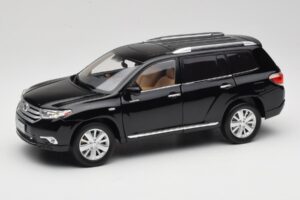Toyota Highlander XU40 Preto Paudi Model 1:18 2043612-B1 Metal