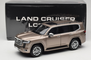 Toyota Land Cruiser LC300 ZX Dourado LCD 1:18 LCD18013-ZX-GO Metal - imagem 8 de 8