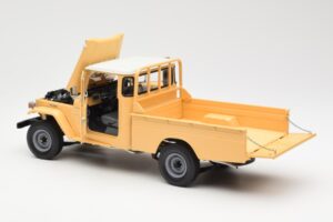 Toyota Land Cruiser Pickup Bege Kyosho 1:18 08958BE Metal - imagem 5 de 8
