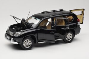 Toyota Land Cruiser Prado J150 Preto Paudi Model 1:18 623132-BK Metal - imagem 2 de 8
