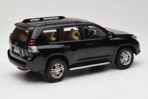 Toyota Land Cruiser Prado J150 Preto Paudi Model 1:18 623132-BK Metal - imagem 3 de 8