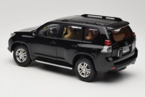 Toyota Land Cruiser Prado J150 Preto Paudi Model 1:18 623132-BK Metal - imagem 7 de 8