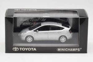 Toyota Prius Prateado Minichamps 1:43 TOYOTA005 Metal - imagem 4 de 4