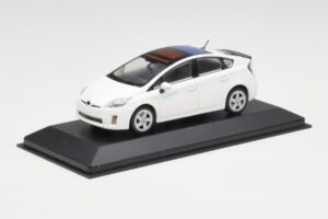 Toyota Prius XW30 Super Branco Minichamps 1:43 PRIUS001 Metal - imagem 2 de 4