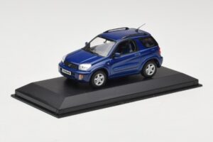 Toyota RAV4 Azul Escuro Interior Cinzento Minichamps 1:43 433166004 Metal - imagem 2 de 4