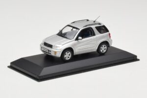 Toyota RAV4 XA20 Prateado Interior Claro Minichamps 1:43 31434205 Metal - imagem 2 de 4