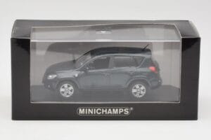 Toyota RAV4 XA20 Verde Minichamps 1:43 TOYOTA008 Metal - imagem 4 de 4