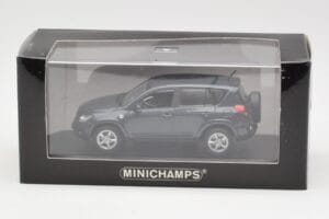 Toyota RAV4 XA30 Cinzento Minichamps 1:43 TOYOTA002 Metal - imagem 4 de 4