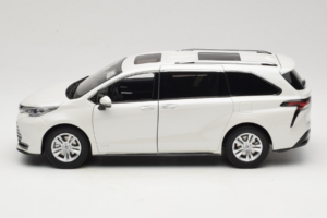 Toyota Sienna XL30 Branco OEM 1:18 TOYOTA013 Metal - imagem 4 de 8