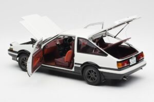 Toyota Sprinter Trueno AE86 New Initial D Movie Legend 1 AUTOart 1:18 78798 Metal - imagem 5 de 8