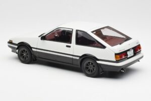 Toyota Sprinter Trueno AE86 New Initial D Movie Legend 1 AUTOart 1:18 78798 Metal - imagem 7 de 8