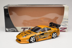 Toyota Supra A80 Dourado Tunerz Edition Hot Wheels 1:18 B6091 Metal - imagem 7 de 7