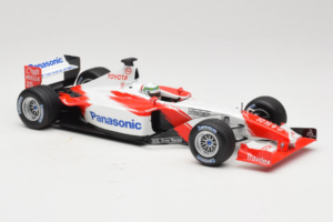 Toyota TF102 #25 A. McNish Panasonic Toyota Racing Showcar 2002 Minichamps 1:18 103020075 Metal - imagem 4 de 6