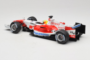 Toyota TF105 #17 R. Schumacher Panasonic Toyota Racing 2005 Minichamps 1:18 100050017 Metal - imagem 5 de 7