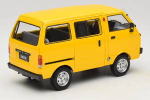 Toyota TJ110 Tianjin Huali Amarelo OEM 1:18 TOYOTA014 Metal - imagem 3 de 8