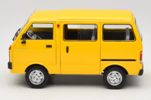 Toyota TJ110 Tianjin Huali Amarelo OEM 1:18 TOYOTA014 Metal - imagem 4 de 8