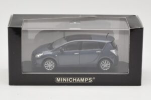 Toyota Verso Grey Metallic Minichamps 1:43 TOYOTA011 Metal - imagem 4 de 4