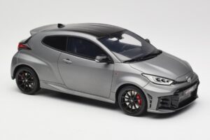 Toyota GR Yaris XP210 Precious Metal Otto 1:18 OT1127 Resina - imagem 4 de 6
