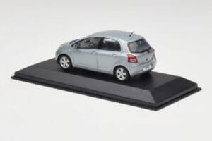 Toyota Yaris Mk2 Glacier Azul Minichamps 1:43 TOYOTA001 Metal - imagem 3 de 4