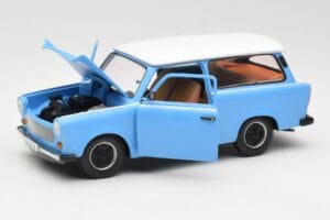 Trabant 601 Familiar Azul Sun Star 1:18 4272 Metal - imagem 2 de 8