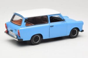 Trabant 601 Familiar Azul Sun Star 1:18 4272 Metal - imagem 3 de 8
