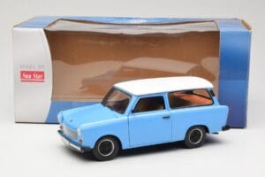Trabant 601 Familiar Azul Sun Star 1:18 4272 Metal - imagem 8 de 8