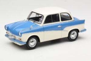 Trabant P50 Azul Claro Creme BoS Models 1:18 BOS035 Resina