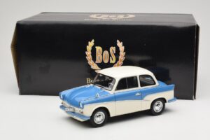 Trabant P50 Azul Claro Creme BoS Models 1:18 BOS035 Resina - imagem 6 de 6