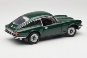Triumph GT6 Mk3 Verde Sun Star 1:18 1055 Metal - imagem 3 de 8