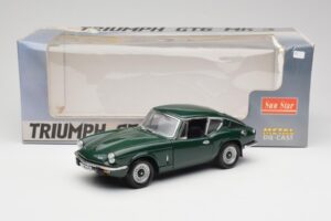 Triumph GT6 Mk3 Verde Sun Star 1:18 1055 Metal - imagem 8 de 8