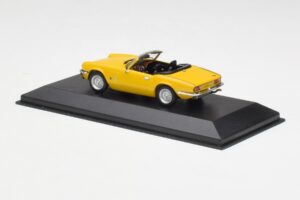 Triumph Spitfire 1500 Amarelo Minichamps 1:43 400132531 Metal - imagem 3 de 4