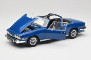 Triumph Stag Mk1 Sapphire Blue Revell 1:18 8815 Metal - imagem 2 de 8