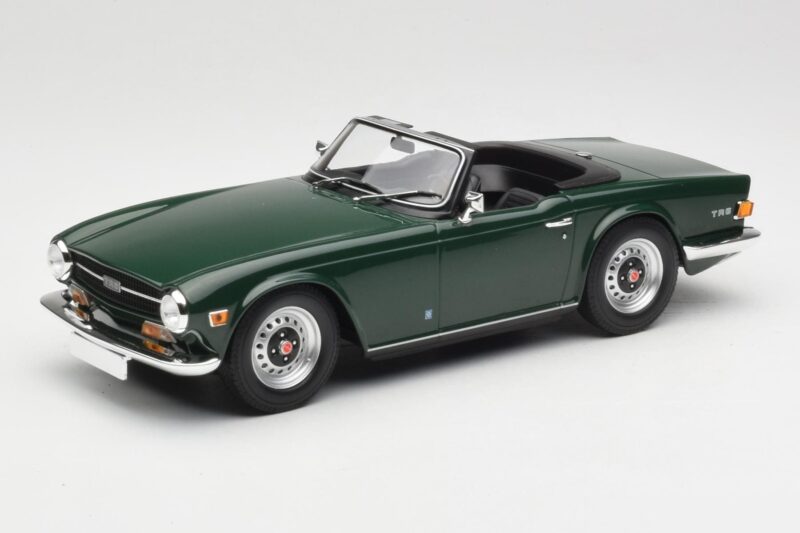 Triumph TR6 PI Verde Escuro Minichamps 1:18 155132030 Metal