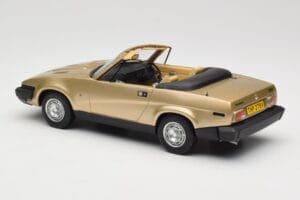 Triumph TR7 DHC Dourado BoS Models 1:18 BOS221 Resina - imagem 5 de 6