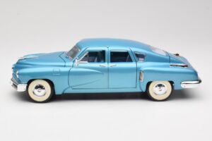 Tucker Torpedo Azul Road Signature 1:18 92268 Metal - imagem 4 de 8