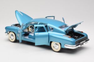 Tucker Torpedo Azul Road Signature 1:18 92268 Metal - imagem 5 de 8