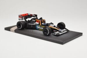 Tyrrell Ford 012 #3 S. Bellof British GP 1984 Minichamps 1:18 117840504 Metal - imagem 4 de 6