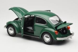 Volkswagen Beetle 1200 Verde Minichamps 1:18 150057105 Metal - imagem 5 de 8