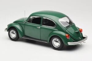 Volkswagen Beetle 1200 Verde Minichamps 1:18 150057105 Metal - imagem 7 de 8