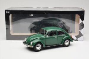 Volkswagen Beetle 1200 Verde Minichamps 1:18 150057105 Metal - imagem 8 de 8